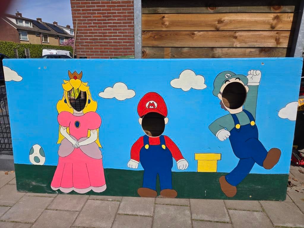 Mario Straatversiering Feestweek, Ophalen