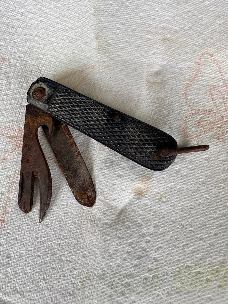 Oud militair zakmes met flesopener en blikopener, Verzamelen, Militaria | Algemeen, Ophalen of Verzenden