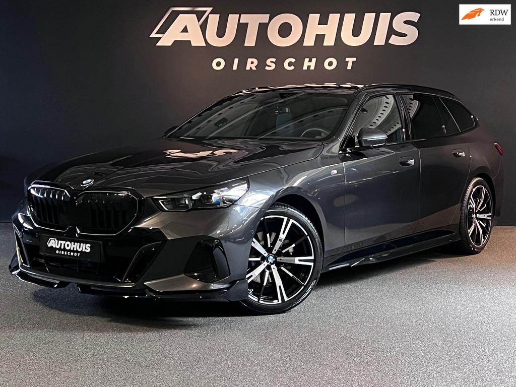 BMW 5-serie Touring 520i High Executive Edition M Trekhaak/, Auto's, Automaat, 1998 cc, Achterwielaandrijving, Gebruikt