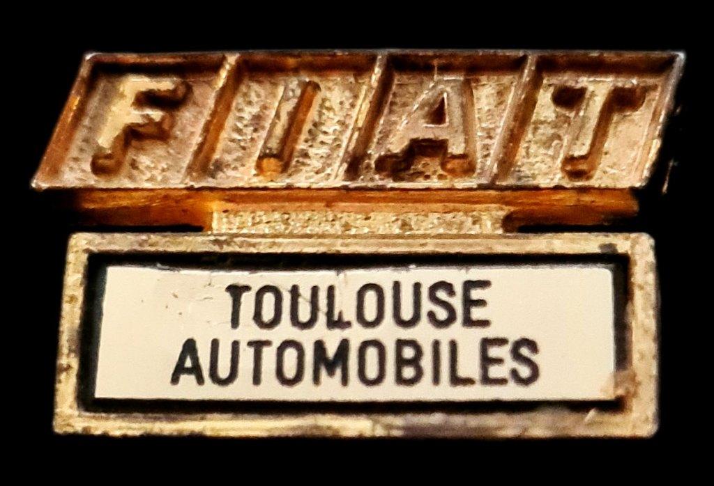 Fiat- Toulouse Automobiles pin (2), Verzenden, Nieuw, Transport, Speldje of Pin
