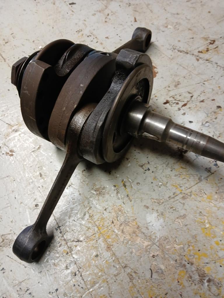 Krukas van bmw r50/2, Motoren, Onderdelen | Oldtimers, Ophalen of Verzenden, Gebruikt