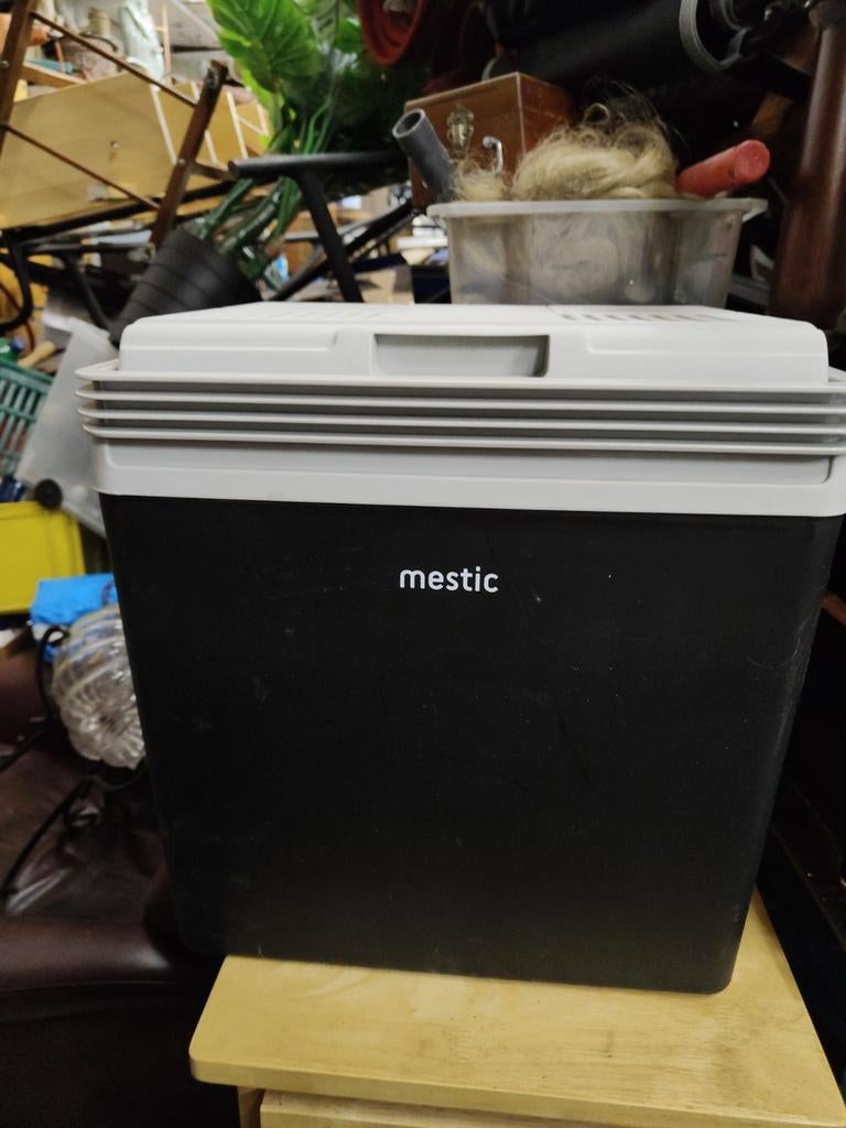 Mestic elektrische koelbox - Ideaal voor camping/reizen, Caravans en Kamperen, Koelboxen, Ophalen, Gebruikt, Koelbox, Elektrisch