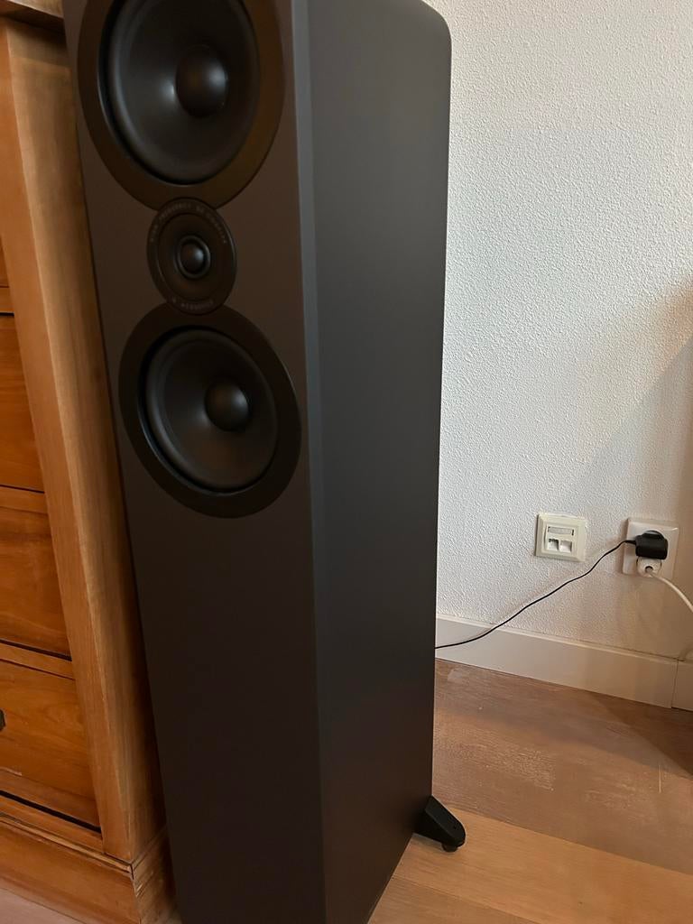 Q Acoustics 3050 Vloerstaande Luidsprekers - Zwart, Audio, Tv en Foto, Luidsprekers, Zo goed als nieuw, 60 tot 120 watt, Front, Rear of Stereo speakers