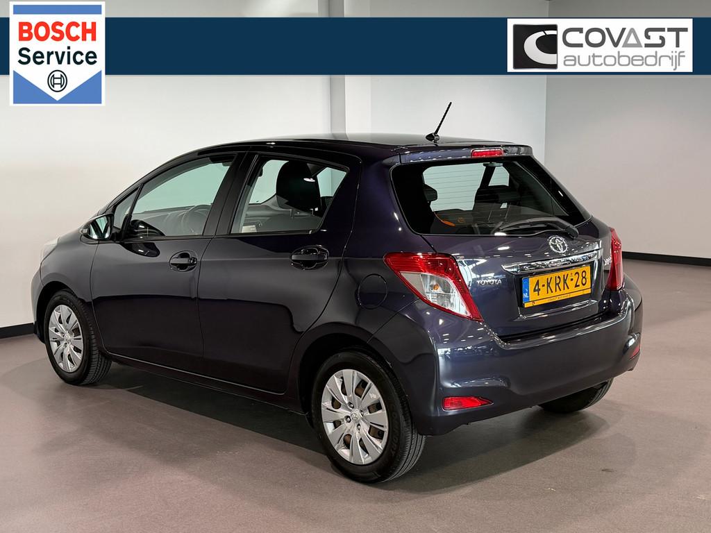 Toyota Yaris 1.3 VVT-i Aspiration Airco|Navigatie|Camera|Blu, Voorwielaandrijving, Euro 5, Stof, Zwart