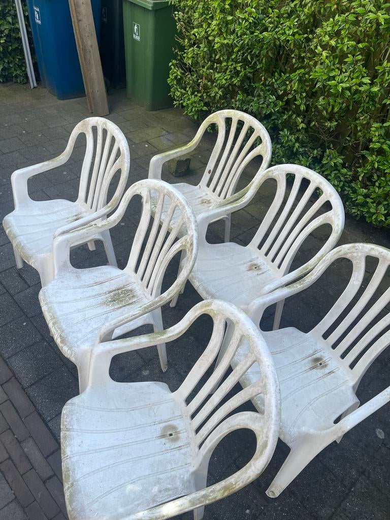 6 Witte Plastic Tuinstoelen - Gebruikt, Ophalen, Gebruikt, Plastic