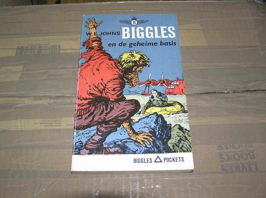 Biggles en de Geheime Basis - W.E. Johns, Boeken, Ophalen of Verzenden, Gelezen, W.E. Johns