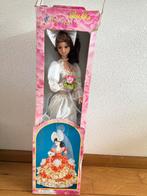 Bruidspop in doos - Vintage Muzikale Dolls, Kinderen en Baby's, Ophalen, Zo goed als nieuw, Overige typen