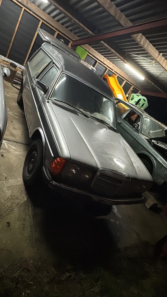 Mercedes W123 230c Lijkwagen 1978, Auto-onderdelen, Overige Auto-onderdelen, Ophalen