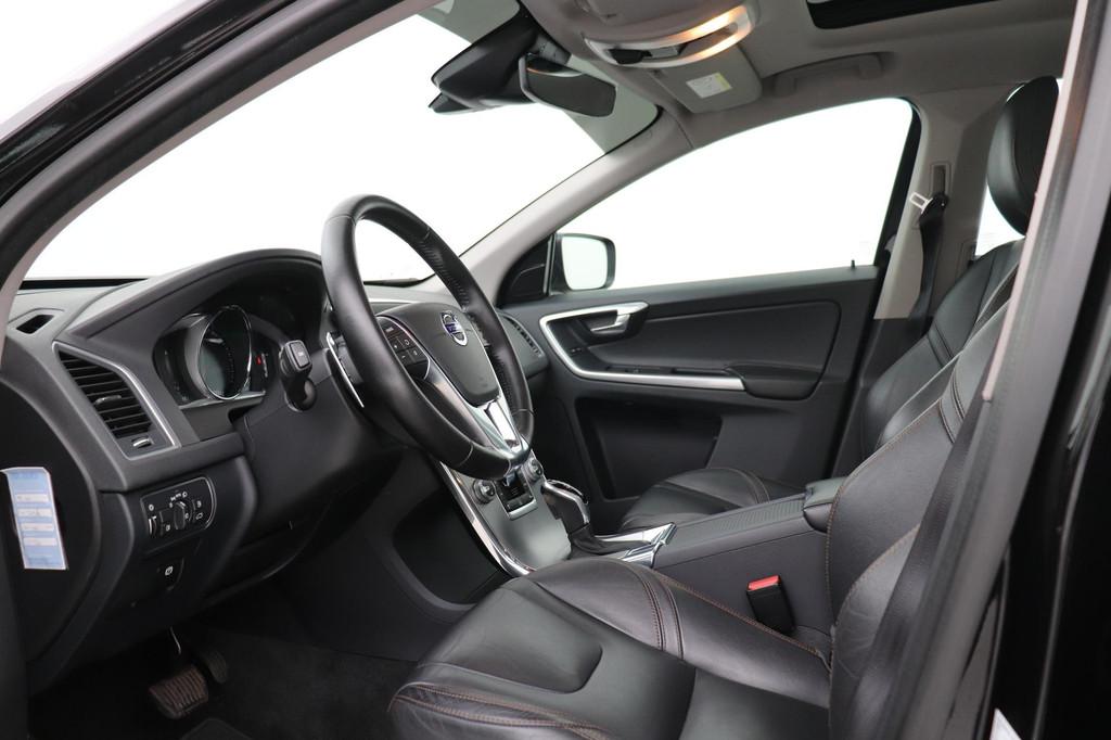 Volvo XC60 D4 Polar+ | Panoramadak | Trekhaak | Leder | Stoe, Auto's, 1969 cc, Zwart, Leder, Bedrijf