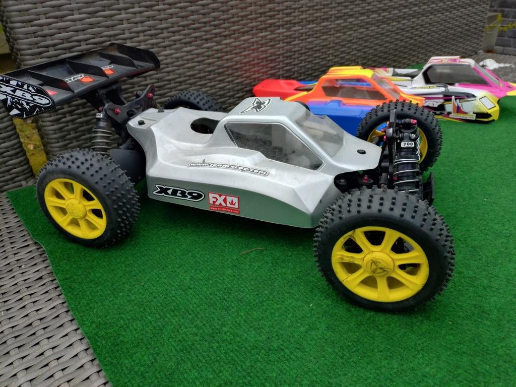 Xray XB9 Nitro buggy roller.  Ombouw Brushless?, Hobby en Vrije tijd, Modelbouw | Radiografisch | Auto's, Auto onroad, Nitro, Ophalen of Verzenden