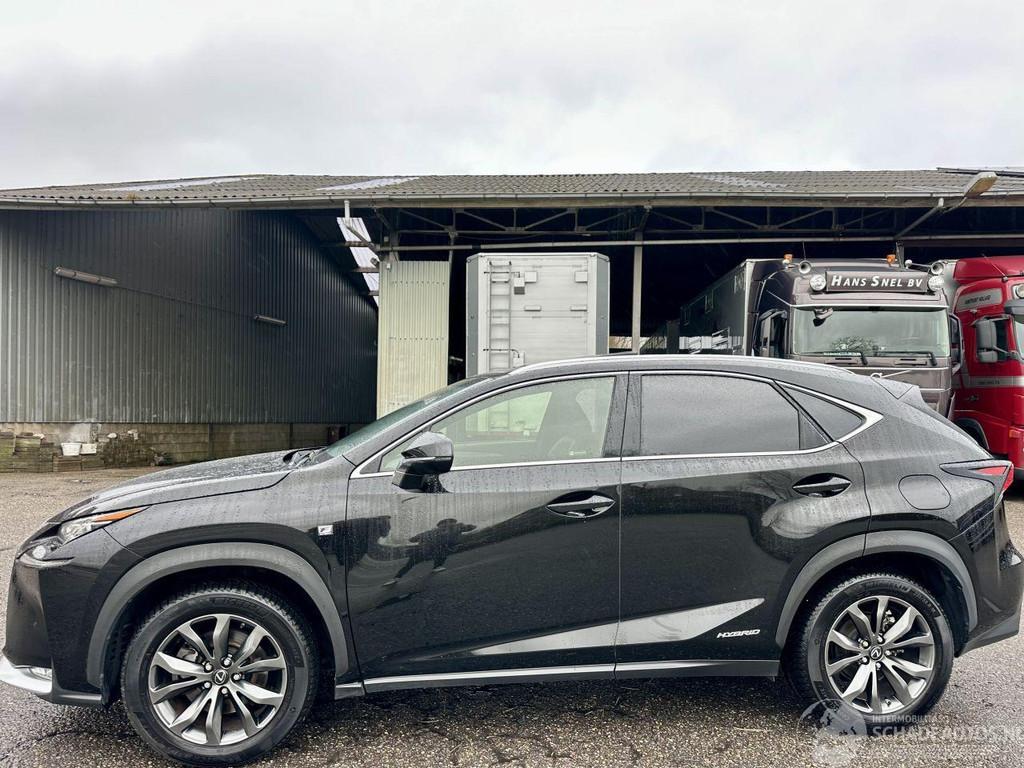 Lexus NX 300h 2.5 Hybrid aut + f1 AWD F-Sport Line - schuifd, Automaat, 2494 cc, Zwart, Hybride Elektrisch/Benzine