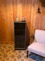 In zeer nette staat boekenkast billy ikea met glazen deur, Huis en Inrichting, 200 cm of meer, Zo goed als nieuw, 25 tot 50 cm