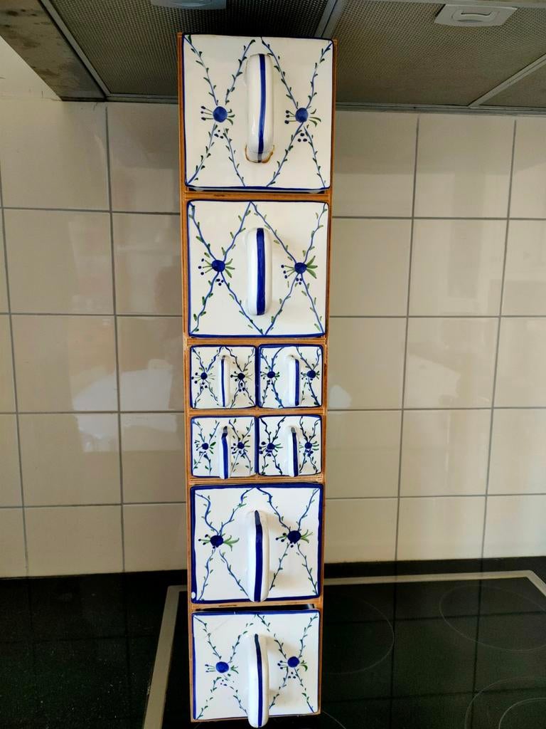 Ladenkastje, Ophalen