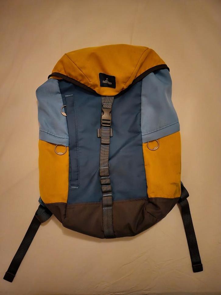 Nomad Urban rugzak - vintage, blauw en geel, Sieraden, Tassen en Uiterlijk, Tassen | Rugtassen, Gebruikt, Nomad, 25 tot 40 cm