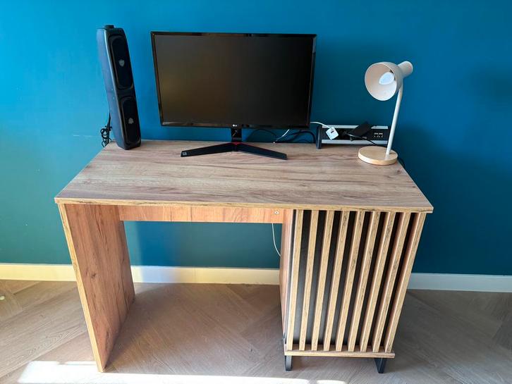 Bureau & boekenkast Malmo loft style, Huis en Inrichting, Bureaus, Zo goed als nieuw, Ophalen of Verzenden