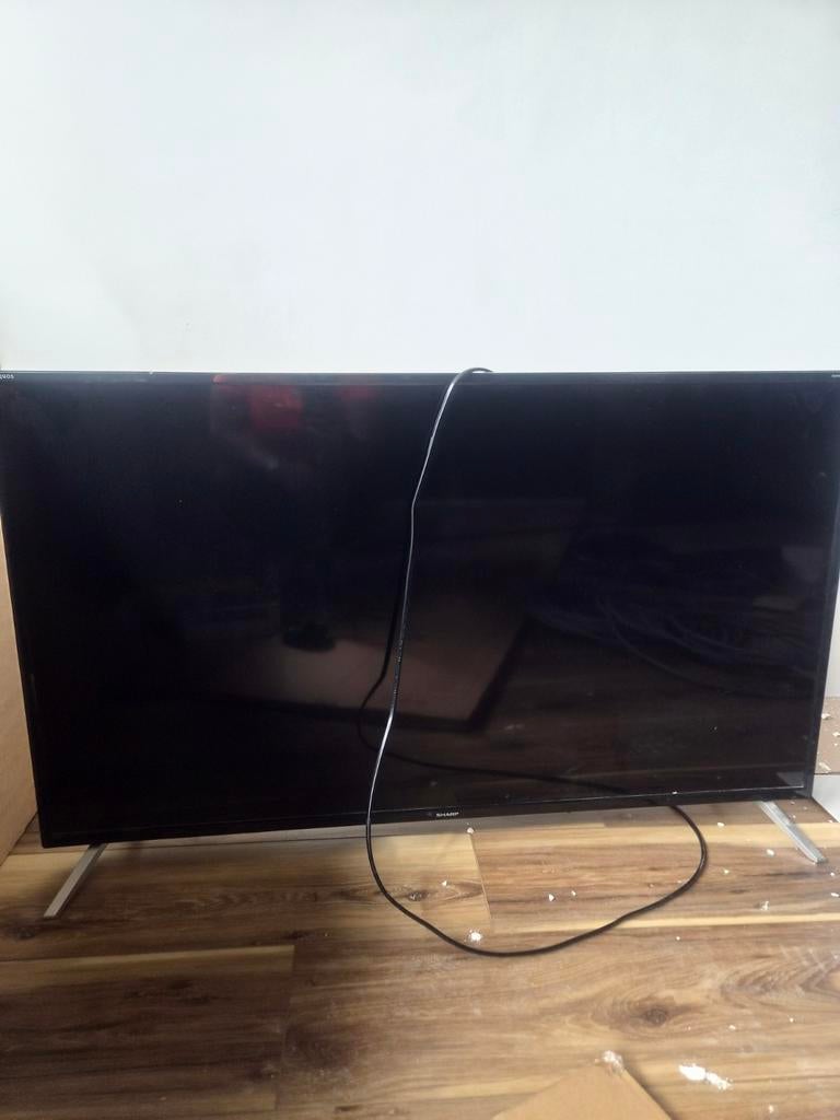 Sharp televisie met harman kardon audio, Ophalen of Verzenden, 100 cm of meer, 50 Hz, Sharp