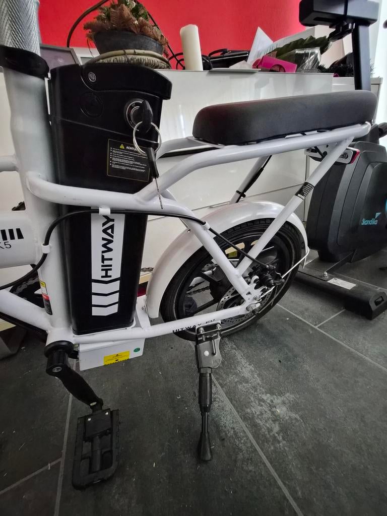 Zo goed als nieuwe elektrische vouwfiets, lekke achterband, Fietsen en Brommers, Elektrische fietsen, Ophalen