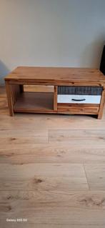 Salontafel van massief acaciahout met lade en schap, Gebruikt, Modern, industrieel, Minder dan 50 cm, Minder dan 50 cm