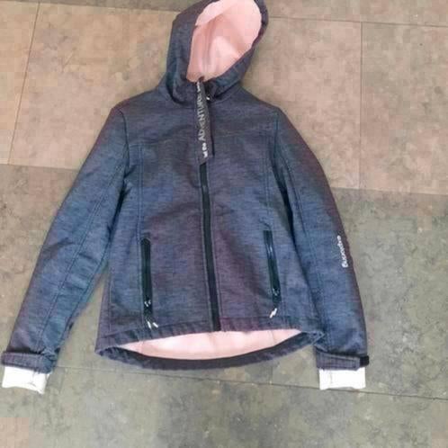 146 softshell jas, Kinderen en Baby's, Verzenden, Gebruikt, Meisje, Jas