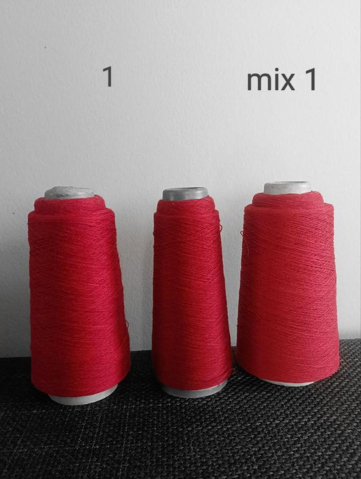 Mix van 3 rode breimachine garens - katoen/acryl - 460 gram, Hobby en Vrije tijd, Breien en Haken, Nieuw, Breien, Wol of Garen