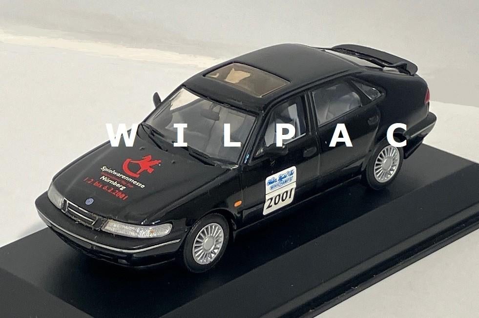 Minichamps. Saab 900 saloon. Spielwarenmesse 2001 zwart 1:43, Hobby en Vrije tijd, Modelauto's | 1:43, Ophalen of Verzenden, Nieuw