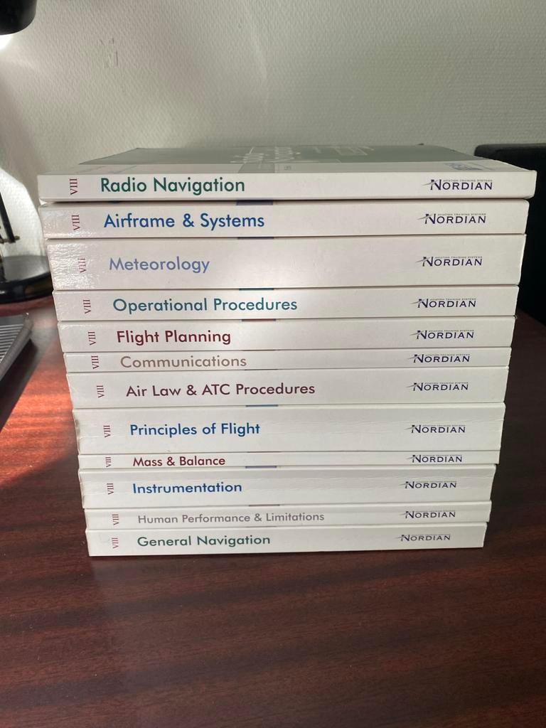 Nordian ATPL boeken, Ophalen of Verzenden, Gelezen