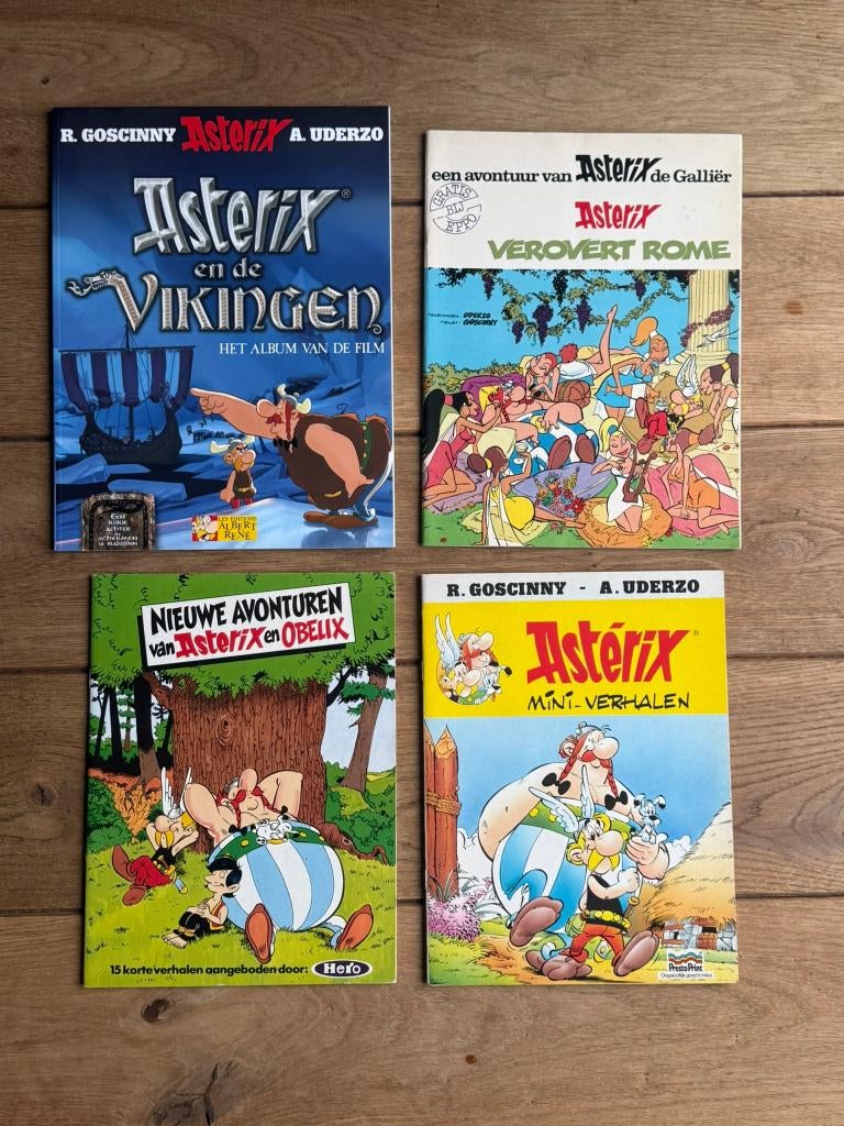 4 Asterix speciale uitgave, Eén stripboek, Ophalen of Verzenden, Zo goed als nieuw, Goscinny & Uderzo