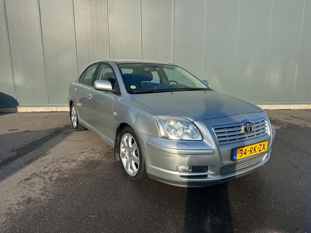 Toyota Avensis 2.0 VVTi Executive LEDER | TREKHAAK | CLIMA !, Automaat, 1998 cc, Avensis, 4 cilinders
