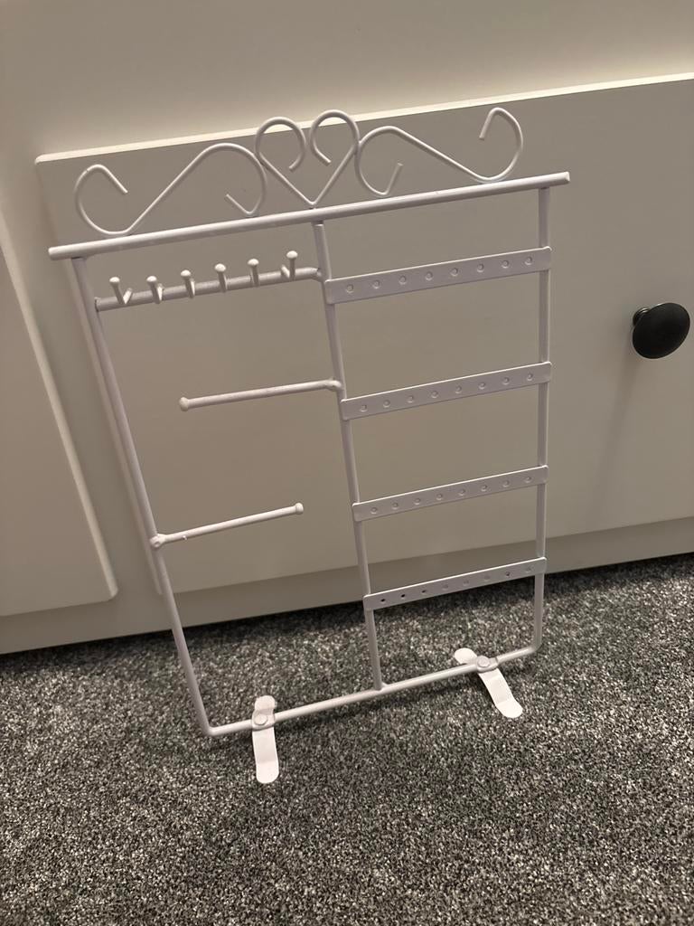 Wit sieradenrekje met hartjes en haken, Sieraden, Tassen en Uiterlijk, Overige Accessoires, Ophalen of Verzenden, Zo goed als nieuw