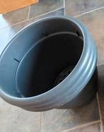 Stevige Bloempotten, Elho, Kunststof, Rond, Zo goed als nieuw, Minder dan 40 cm