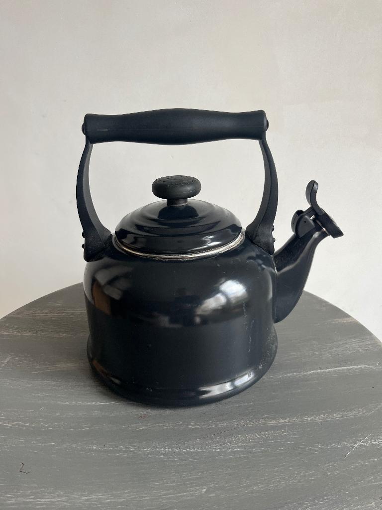 le creuset fluitketel grijs, Verzenden, Gebruikt