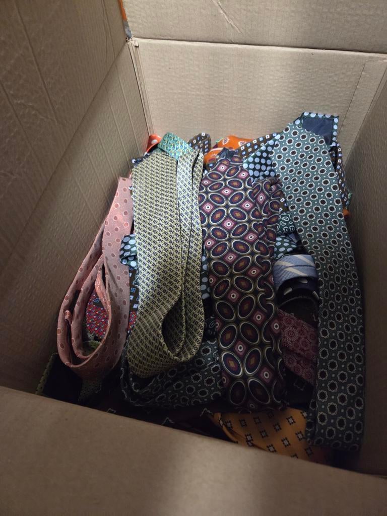 Grote partij stropdassen - Diverse patronen en kleuren, Kleding | Heren, Stropdassen, Ophalen of Verzenden, Nieuw, Overige kleuren