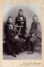 Kabinet foto - A.Gnodde -Franekereind -Harlingen -3 kinderen, Verzamelen, Foto's en Prenten, Gebruikt, Verzenden, Foto, Voor 1940