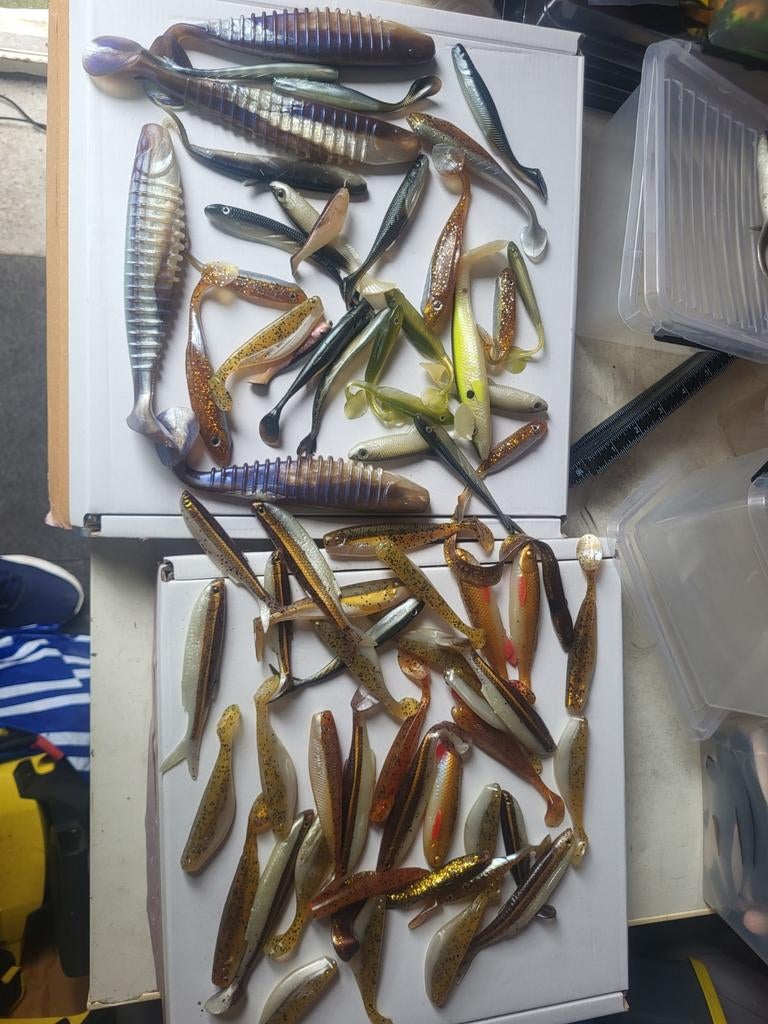 Partij kunstaas shads ( bruin), Ophalen of Verzenden, Nieuw, Kunstaas