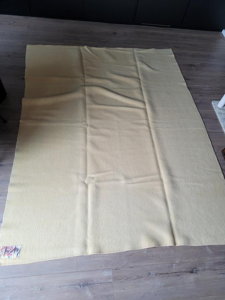 Mooie gele vintage AaBe deken 170 x 220, Huis en Inrichting, Woonaccessoires | Plaids en Woondekens, Ophalen of Verzenden, Gebruikt