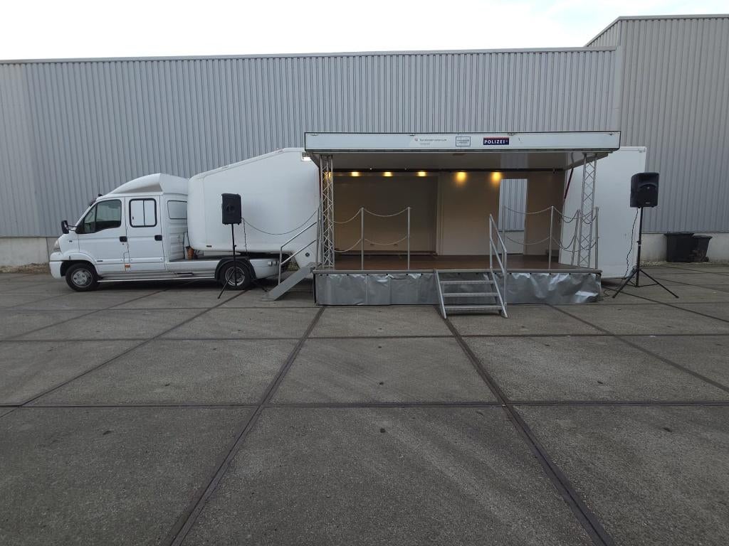 Podiumwagen B.E combinatie., Verzenden, Gebruikt, Oranje of Koningsdag