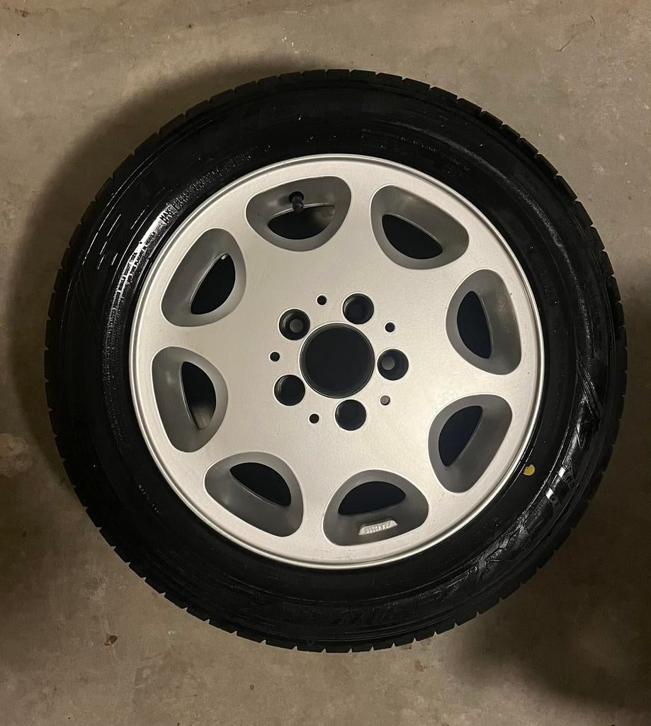 Mercedes velgen 8-loch (acht gaten), Ophalen, 15 inch, Banden en Velgen, Nieuw