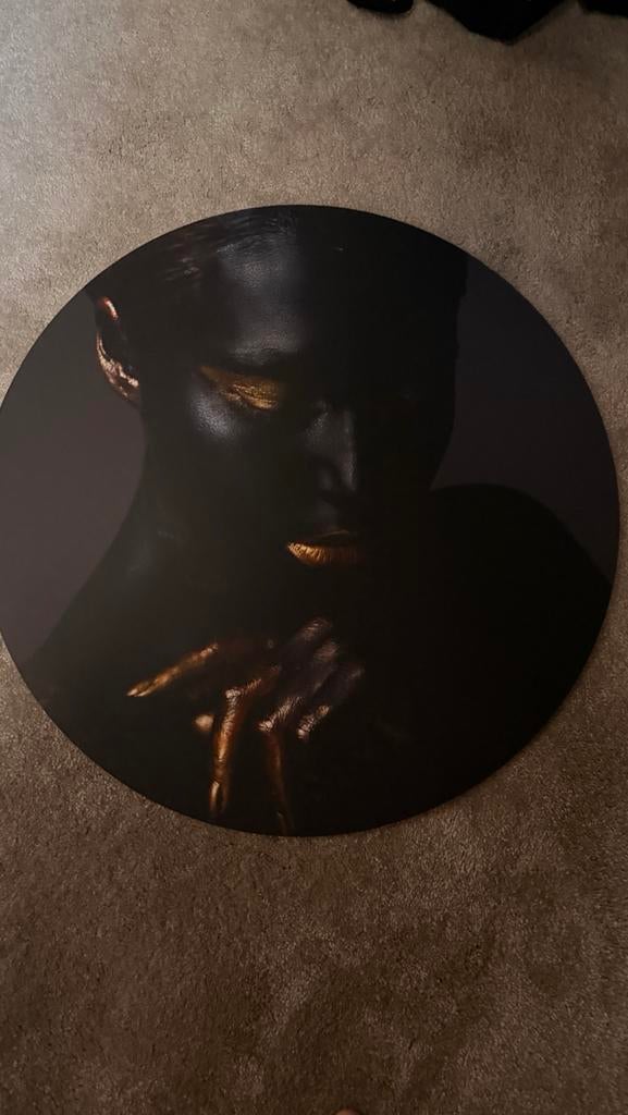 Drie ronde schilderijen, Ophalen