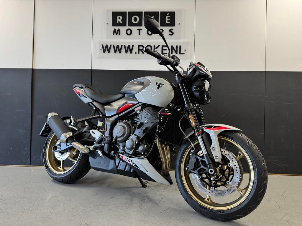 Triumph TRIDENT 800 (bj 2026), Bedrijf, 800 cc, Naked bike