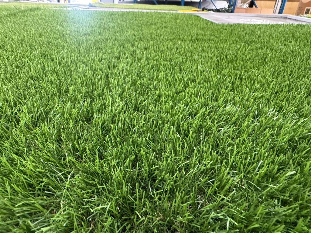 Kunstgras Lux Gano 40mm met Mosdraad! €27.95,- per m2!, Tuin en Terras, Gras en Kunstgras, Kunstgras, Stuntgras, Nieuw, Ophalen of Verzenden