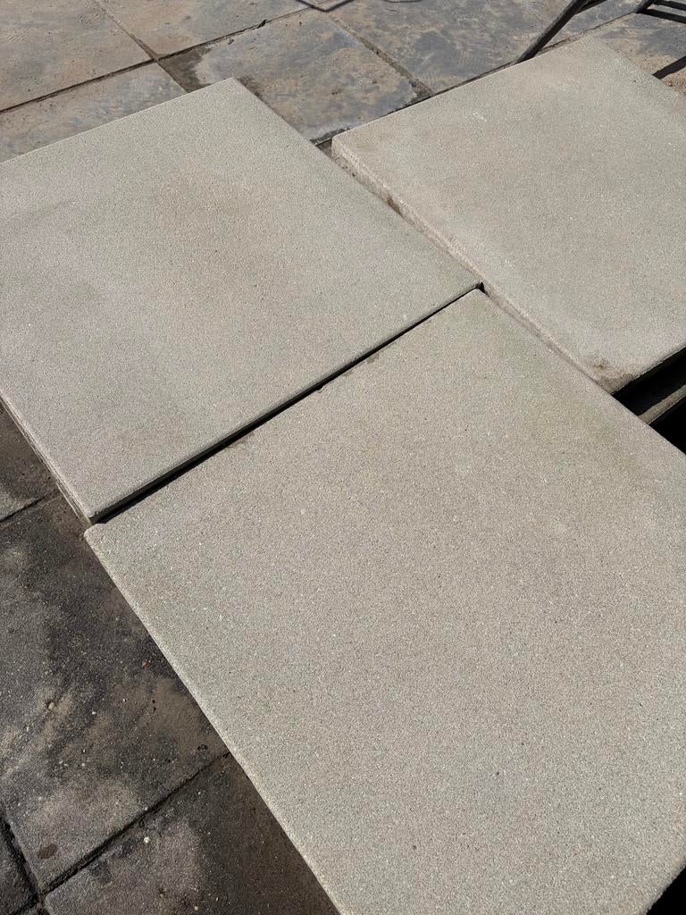 24 Tegels 60x60 cm - Zo goed als nieuw, Ophalen of Verzenden, Zo goed als nieuw, 10 m² of meer, Beton