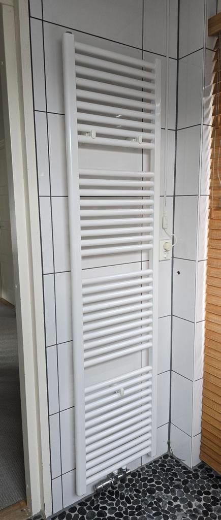 Witte handdoekradiator 450mm x 1845mm onderaansluiting, Ophalen, Gebruikt, Radiator, Minder dan 60 cm