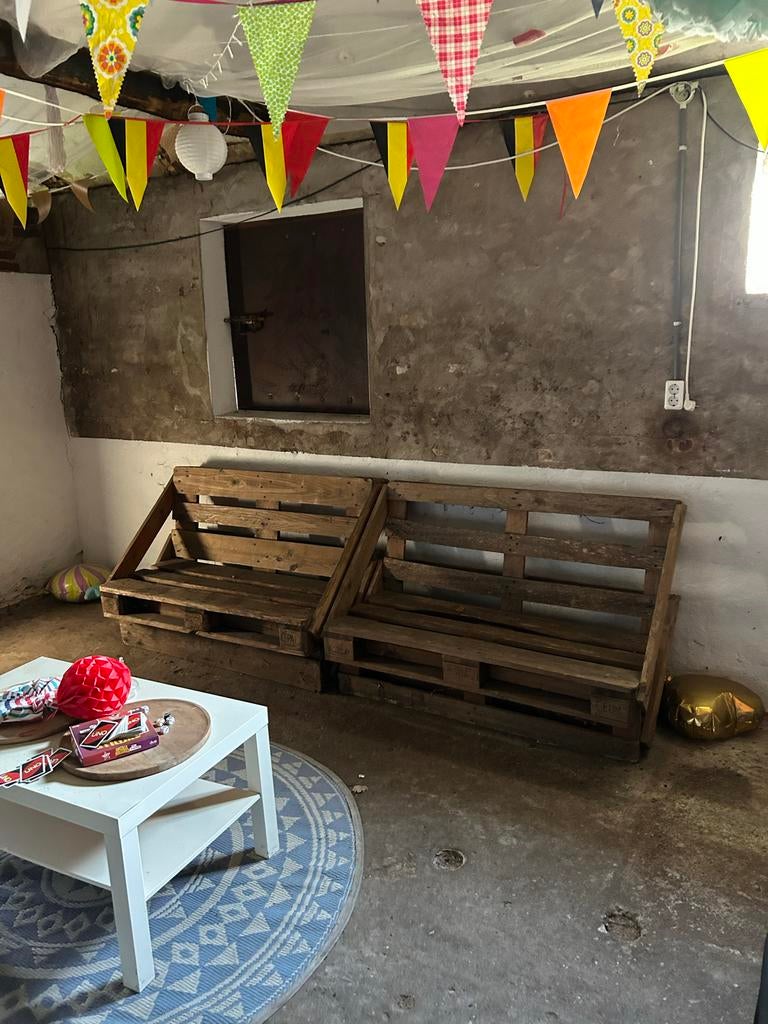 KEET Barkrukken, tuinset, stoelen, pallet bankjes, sta tafel, Ophalen, 60 tot 90 cm, Hout, Gebruikt