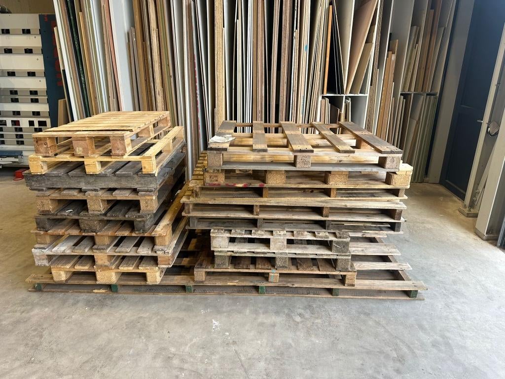 28 pallets, Doe-het-zelf en Verbouw, Hout en Planken, Ophalen, Gebruikt, 250 tot 300 cm, Overige houtsoorten