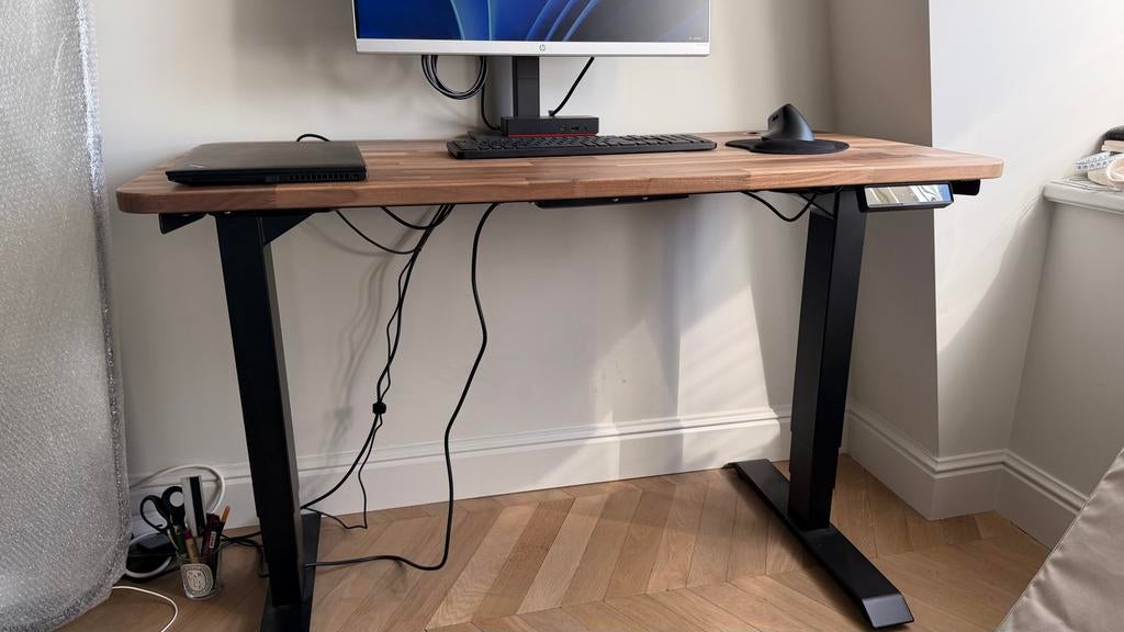Desktronic HomePro Bureau - Zwart Frame, Massief Walnoot, Ophalen, Elektrisch, Hout, Nieuw