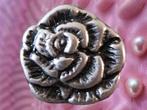 Zilverkleurige knopen roosje 12 mm  0.20 euro, Hobby en Vrije tijd, Ophalen of Verzenden, Nieuw, Knoop of Knopen