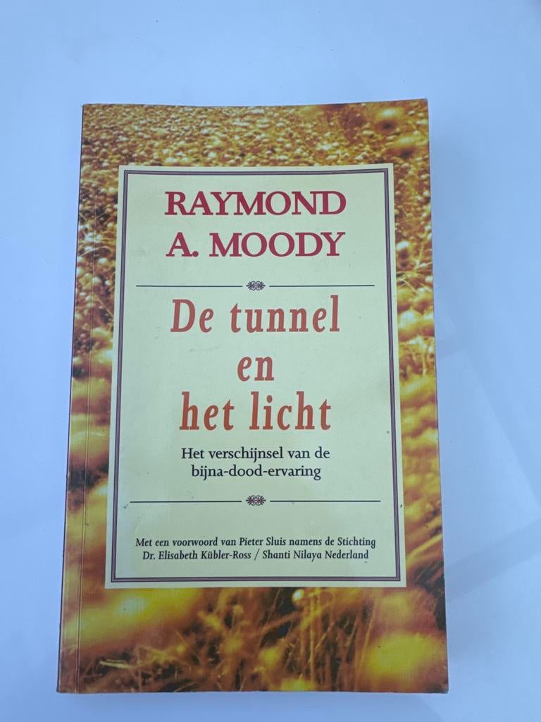De tunnel en het licht - Raymond A. Moody (bijna-doodervarin, Boeken, Ophalen of Verzenden, Gelezen, Ziel of Sterfelijkheid, Achtergrond en Informatie