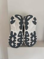 HOKA schoenen maat 10- Zo goed als nieuw (te klein gekocht), Ophalen of Verzenden, Zo goed als nieuw