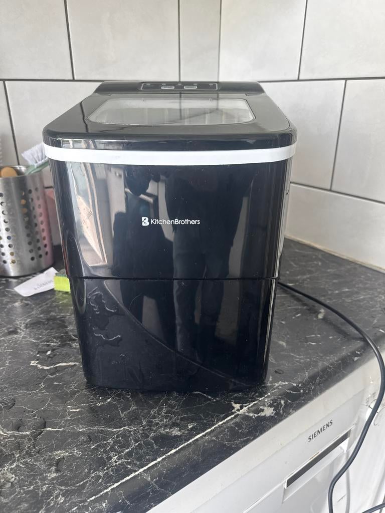 KitchenBrothers IJsblokjesmachine, Ophalen, Gebruikt