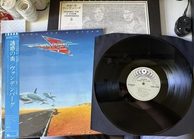Vandenberg - Heading For A Storm Japan lp + OBI + insert, Gebruikt, 1980 - 1989, Ophalen of Verzenden, Inclusief obi